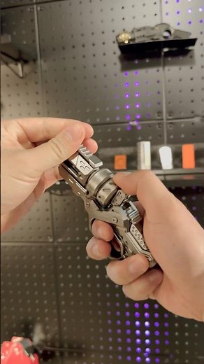 Lock and load them fidget guns. 🫡