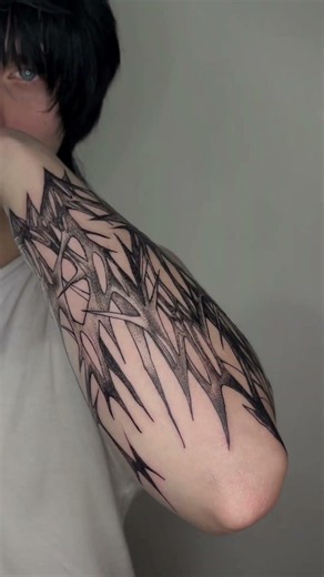 dark ornamental antebraço tattoo #blackwork #darkornamental #tattoo #tatuagemantebraço
