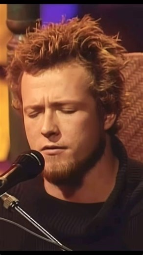 reels.grunge studio on Instagram: "Stone Temple Pilots - Plush (live at MTV Unplugged, 1993) . . . #stonetemplepilots #stp #plush #mtv #unplugged #1993 #scottweiland #90s #90smusic #grunge #reelgrunge #mtvunplugged #monday #mondaymood #robertdeleo #deandeleo #erickretz"