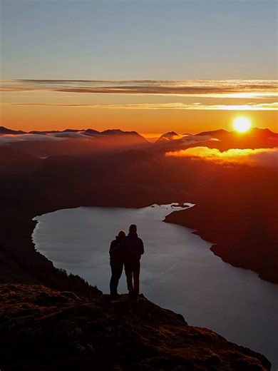 Hiking Sunset Munro Together: A Perfect Adventure