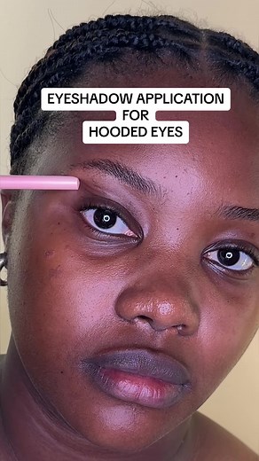 Eyeshadow Application Tips for Hooded Eyes