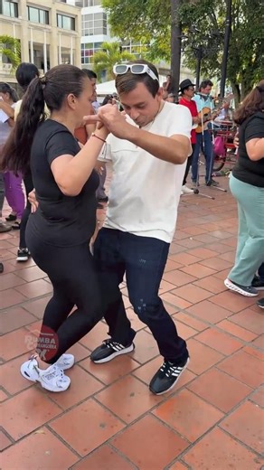 Con ritmo y alegría bailan en Ocaña #carranga