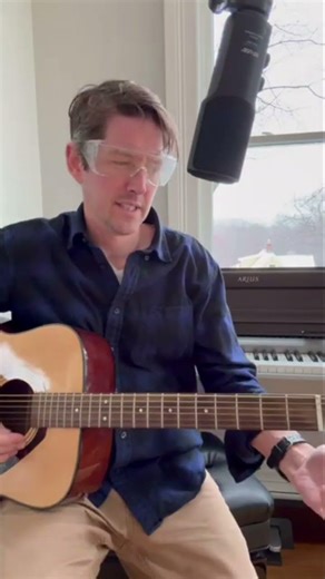 Acoustic guitar High E String Breaks