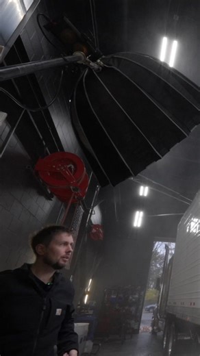 We made this foamable SiO2 sealant to save massive time and be able to protect any vehicle especially huge ones😁💯❌ @saffard17 #chemx#snakeoil#detailing