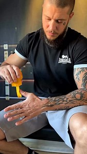 3.1K views · 969 reactions | Classic boxing hand wrap technique壘 Credit - @petr.boxing Follow @arenaofhighlights For More #boxing #boxingtraining #fitness #motivation #gym #boxingnews #boxingfamily #boxingworld #boxingdrills #boxingfans #fitnessexercises #boxingmotivation #workout #bodybuilding #streetworkout #calisthenics | arenaofhighlights | Facebook