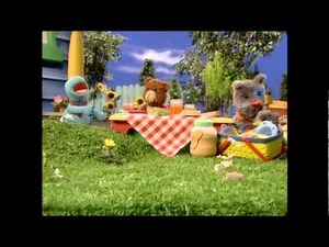 Caillou Family Collection 9 5