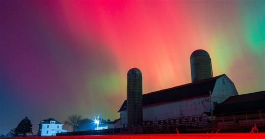 Northern lights seen across the U.S.