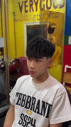 Textured Layer Haircut Ideas for Men