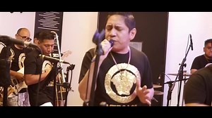 1.3M views · 1.9K reactions | El Solitario 六‍  Los Claveles de la Cumbia #CesarCordova #CDLC #frankchavez #esamor #aquinadievallorar #cumbia #radionova #nuevaQ #losclavelesdelacumbia . . . . . Redes Oficiales: Instagram:https://cutt.ly/InstagramClaveles​ Youtube: https://cutt.ly/YoutubeClaveles​ Facebook: https://cutt.ly/FacebookClaveles | Los Claveles De la Cumbia Web | Facebook