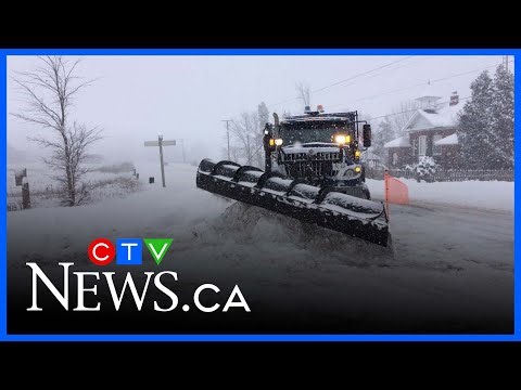 Barrie crews working round-the-clock to clear heavy snowfall