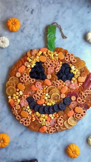 EASY Halloween candy board