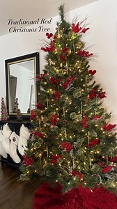 4 comments | Traditional Red Christmas Tree ❤️ I centered my...