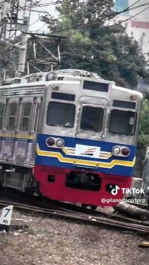 KRL seri toei 6000
