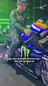 51K views · 1.5K reactions | Review replica MotoGP YAMAHA M1 daripada Wandi. Rupanya MotoGP ni kecik je berbanding jentera biasa. Teruskan Bersama Two Wheels! #twowheels #MalaysianGP #YamahaM1 #MonsterEnergyMY | Two Wheels | Facebook