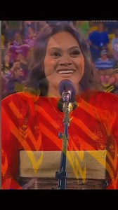 How many Tongans know the lyrics to the Tonga National Anthem? Beautifully sung at the Mate Maa Tonga 🇹🇴 game. E ʻotua māfimafi(Oh almighty God above)ko homau ʻeiki koe(Thou art our lord and sure defence)ko koe ko e falalaʻanga (As your people, we trust thee)mo e ʻofa ki Tonga.(And our Tonga thou dost love)ʻAfio hifo ʻemau lotu(Hear our prayer for thou unseen)ʻaia ʻoku mau faí ni (We know that thou have blessed our land) mo ke tali homau loto(Grant out earnest supplication)ʻo maluʻi ʻa Tupou.(