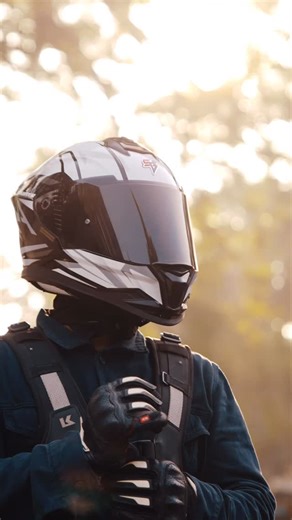 Prabal Deep on Instagram: "Winter mornings hit different. #SteelbirdHelmets #WinterRides #MorningRide #RideSafe #MotorcycleReels"