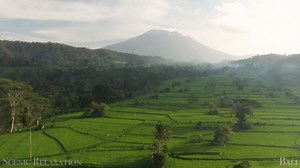 Upptäck Indonesien – landskap på Bali och Java i 4K