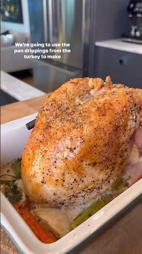 SIMPLE OVEN ROASTED TURKEY BREAST WITH GRAVY!✨🤤
