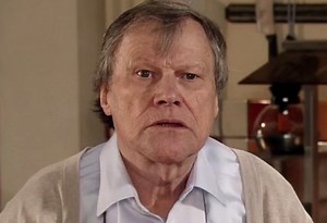 Coronation Street Roy Cropper Steps Away From The Cobbles