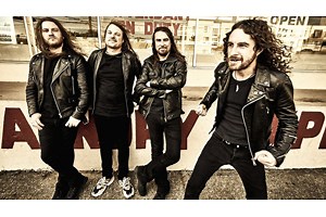 豪ハードロック・バンドのエアボーンが新アルバム『Boneshaker』を10月発売、1曲試聴可 - amass