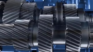 Rentabilidad y tecnología en tus manos. Conoce las nuevas transmisiones C&D Box y lleva la eficiencia a su siguiente nivel. 👇 #DT12 | Freightliner México