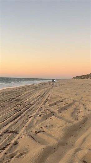 Find Your Track 4WD on Instagram: "It all starts with a single line - comment where you’d love to explore next 🌊🏕️ #4wdingaustralia #beachlovers | Car credits @ethan.turnerr_"