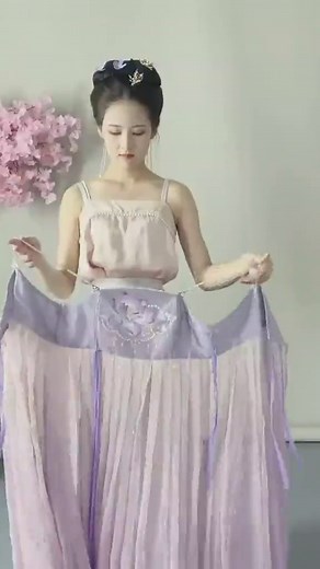 Chinese Hanfu New Wearing Method: Tutorial & Traditional Dress Outfit