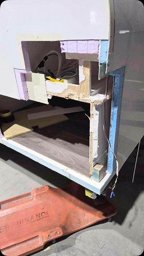 66 reactions · 9 comments |  “Caravan vs. Bollard… guess who lost?”...