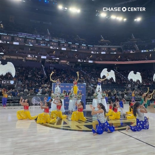 King of Bollywood Dance by Nilesh took over center court for a dazzling halftime performance ✨ | Chase Center