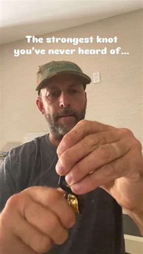 David Alex Rogers on Instagram: "The PR Bobbin Knot is a top choice for connecting braided line to monofilament or fluorocarbon because of its incredible strength and slim profile. Here’s why it’s great: • Friction-based grip: The knot uses wraps of braid to cinch down tight against the mono, locking it in place without a bulky knot. • No slippage: When tied properly, the braid bites into the mono and won’t slip under pressure, even under heavy drag. • Smooth through guides: It has a very low pr