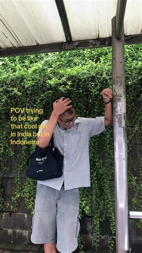 Emulating the Cool Girl Vibe: Style Tips and Challenges