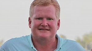 Alex Murdaugh, the disbarred South Carolina attorney who has been accused of a murder-for-hire plot, embezzling millions from his clients and trafficking drugs, is set to go on trial Monday for the June 2021 murder of his wife and son. NewsNation's Brian Entin reports. Read more here: https://trib.al/kDAwV7o #Murdaugh #Murder #Trial | NewsNation