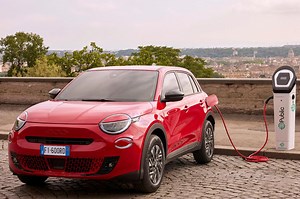 Fiat 600e (2023). Les prix et la gamme du SUV électrique