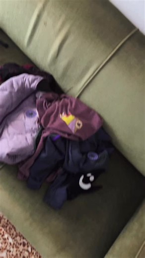 Colorful comfort and that winter rhythm. ❄️ The season changes, but the rides keep going. Here’s how I get ready to roll with @iris.cc this winter. . c u out there! . #corimoves #rideyourrhythm #iriscc #winteredition #grwm | Cori.moves