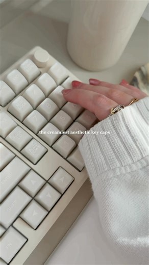 If you want to add these creamy key caps your your keyboard✨🤤 SHOP HERE: https://amzlink.to/az0p5nap3Ds3b | Emily Leah