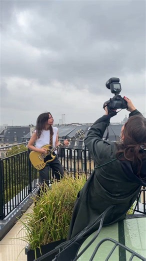 Last month ⚡ Between promo sessions, shootings and gigs 😵 | Laura Cox