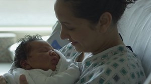 Mom Kissing Newborn Baby Hospital Bed Stock Footage Video (100% Royalty-free) 1095613207 | Shutterstock