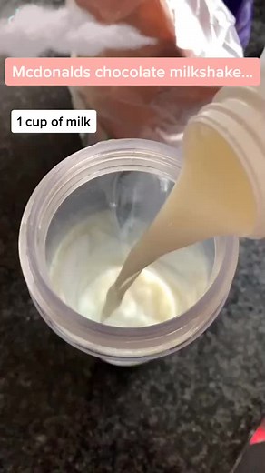 Homemade McDonald’s Chocolate Milkshake Recipe