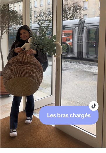 Toujours les bras très chargés #humour #boss #patron #caen #pourtoi