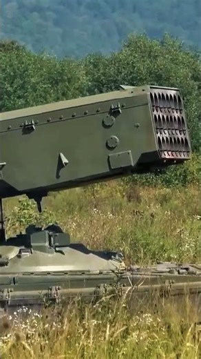 TOS-1A khai hỏa – Vũ khí gieo rắc hủy diệt