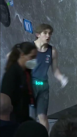 Tuvo que repetir la escalada TRES VECES🧗👏
