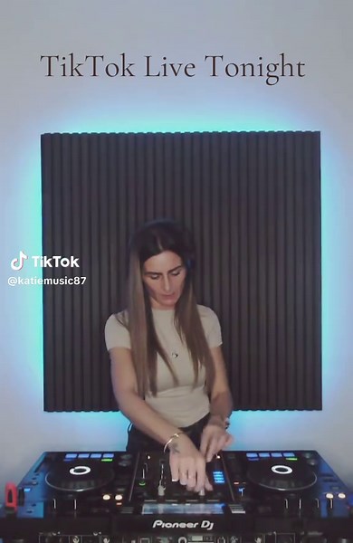 Experience Speed Garage & Bassline House Classics Live