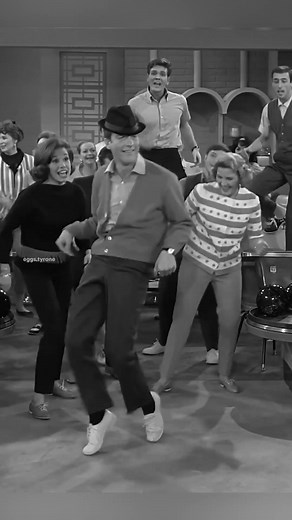 Dick Van Dyke on Ying Yang Twins 'Say I Yi Yi' Before Everyone
