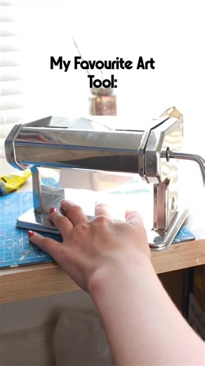 Genuinely don’t know where I’d be without my pasta machine #polymerclay #clayfigures #art