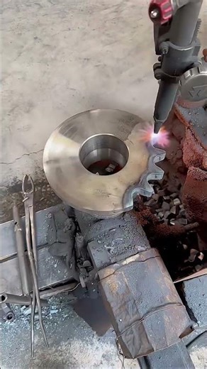 Smooth & Precise Gear Tooth Making with Laser Tech