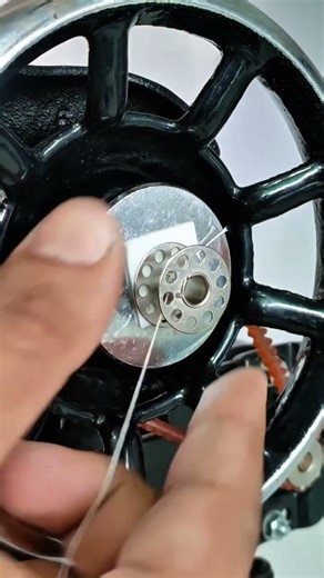How to use bobbin thread 🧵simple tips #shortsfeed #machine #stitchtricks #viral #shorts #stitching