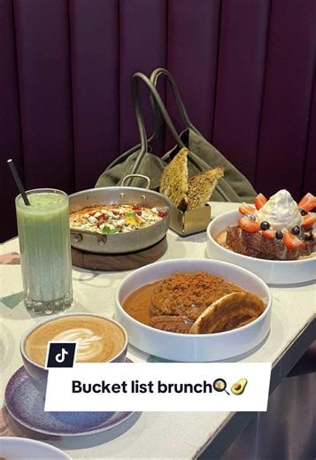 Delicious Brunch in London at Crome