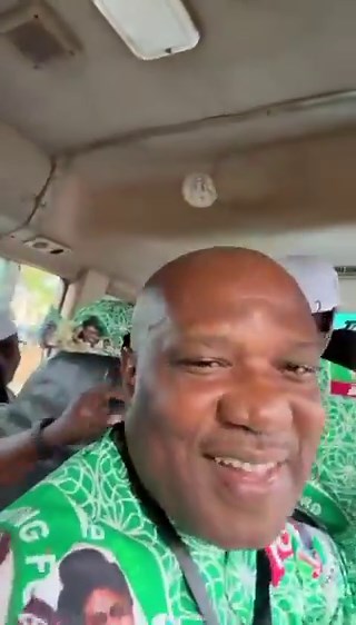 The man @benmurraybruce is a real life example of the children of the elite will serve the children of their cooks and drivers.Run into back to say 1980 and compare the lives of Bola Tinubu and Ben Bruce.If you told him he'd be an inglorious puppet of a Tinubu (who would have been too wretched to lay about at his gate) it would have been a hilarious joke. Imagine say 40 years from now DJ Cuppy doing low level otimkpu for the son of the random Keke guy.There problem is not in the rise of the down