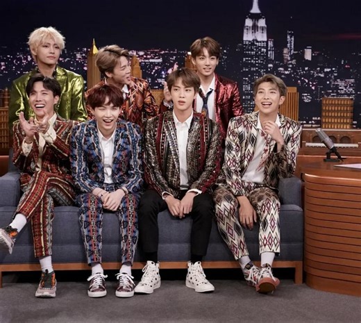 Producteur de BTS visé par un mandat d’arrêt : 115 millions d’euros au cœur d’un séisme K-pop