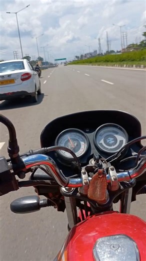 Scenic Road Exploration Through Naihati 🚴‍♂️🛣️🌅 #lifeisbutadream #automobile #motovlog #roadtrip